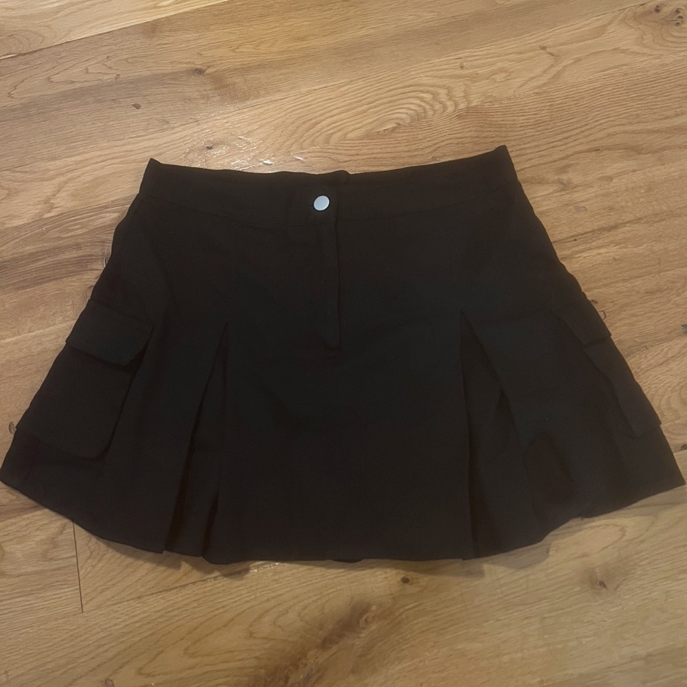 Black Pleated Skort with Side Pockets